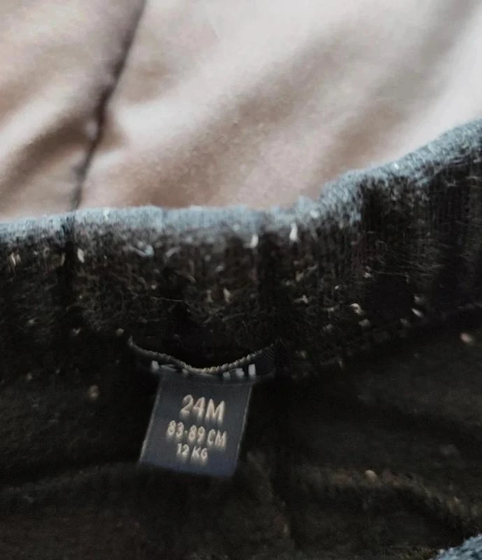 Grijze joggingbroek met chiné patroon 🧵 Maat 24 maanden 🧵 Kiabi – photo 5